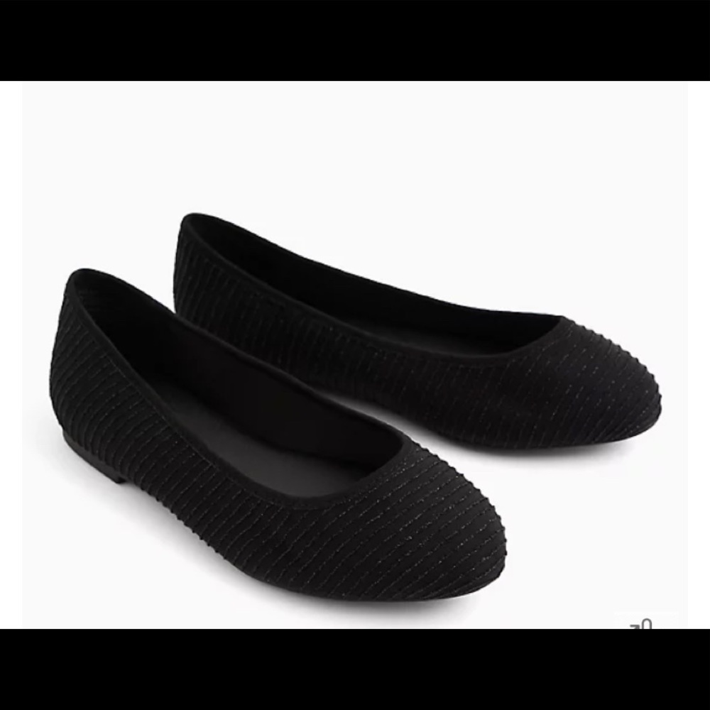 Black flats - size 8W - torrid -NWT